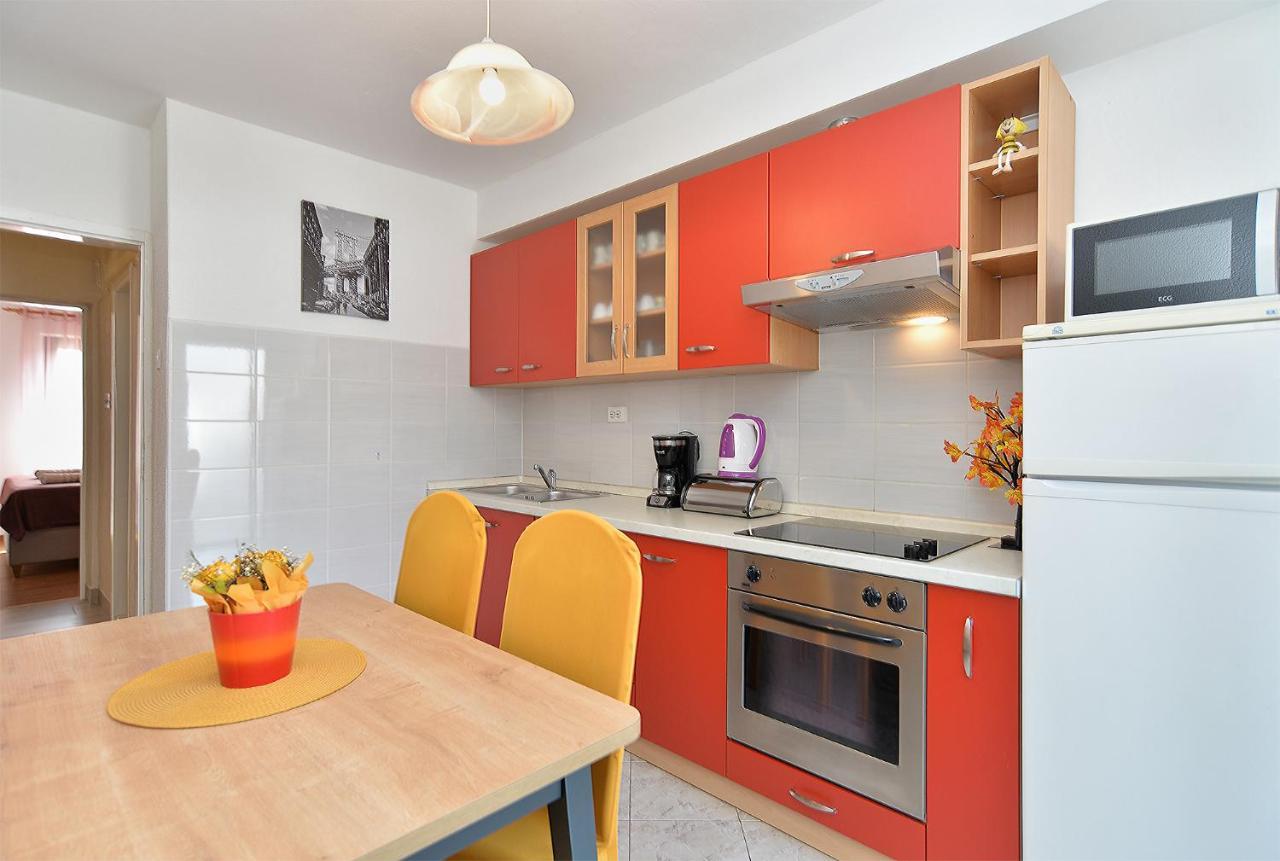 Apartments Milka 2074 Πόρετς Εξωτερικό φωτογραφία